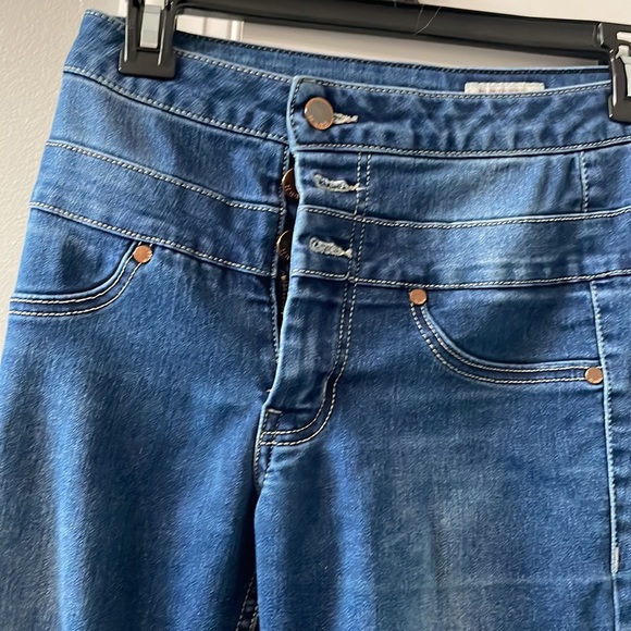 High waisted Size 5 jeans - Picture 2 of 2